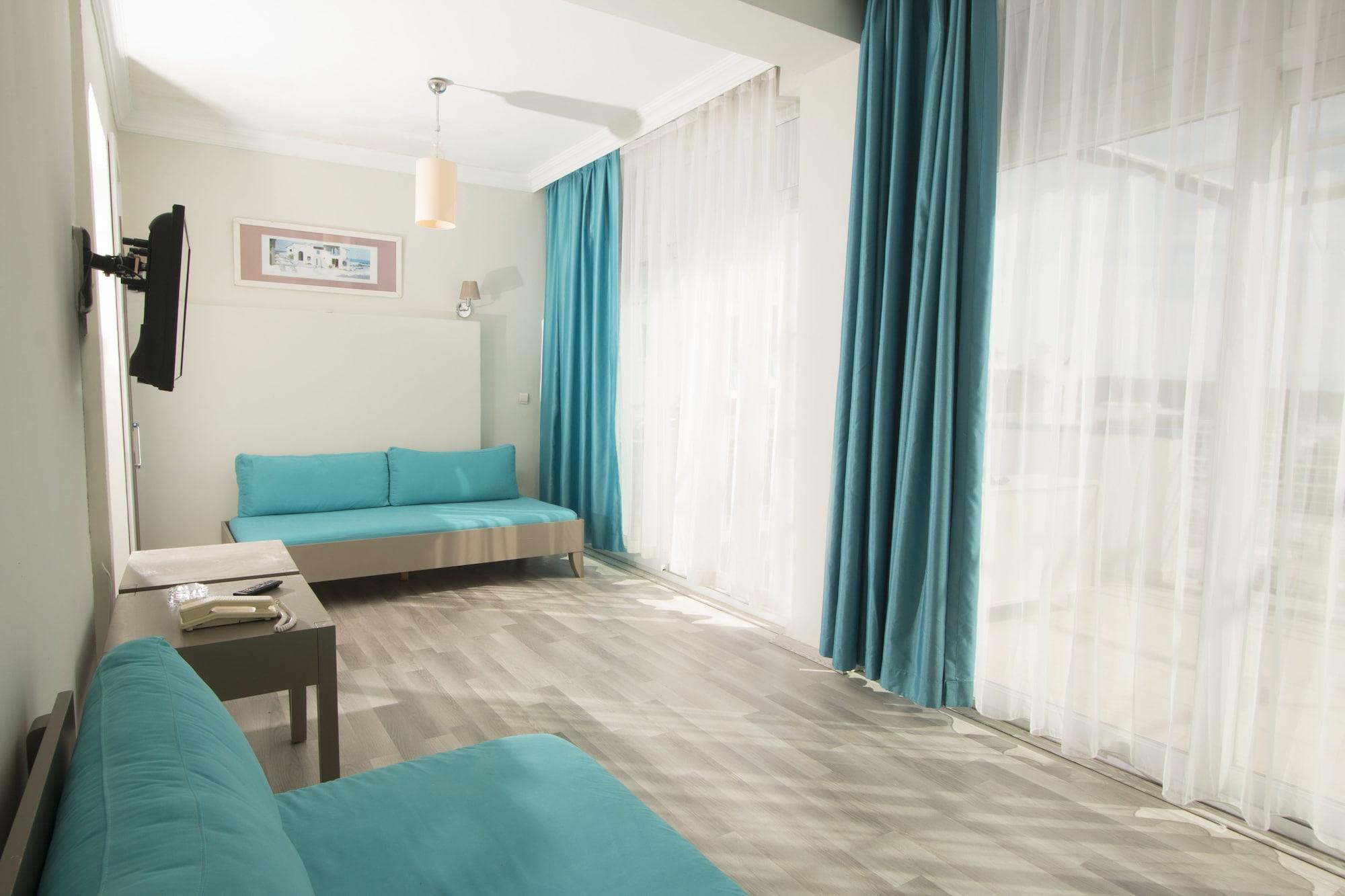 สกาย เวล่า โฮเต็ล แอนด์ สวีท - ออล อินคลูซีฟ Hotel Gumbet ภายนอก รูปภาพ