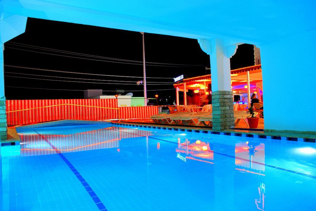 สกาย เวล่า โฮเต็ล แอนด์ สวีท - ออล อินคลูซีฟ Hotel Gumbet ภายนอก รูปภาพ