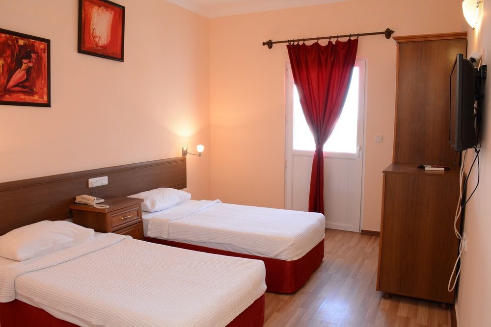 สกาย เวล่า โฮเต็ล แอนด์ สวีท - ออล อินคลูซีฟ Hotel Gumbet ภายนอก รูปภาพ